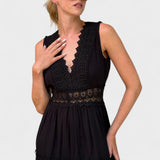 Elena - Elegantna Čipkasta Haljina s V-Izrezom