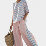 Set od lanenog bambusa Daisy Mediteranski u nježnoj ružičastoj boji s elegantnim plavim prugama