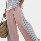 Set od lanenog bambusa Daisy Mediteranski u nježnoj ružičastoj boji s elegantnim plavim prugama